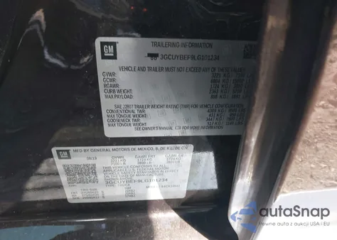 2020 Chevrolet Silverado 1500 4Wd Short Bed Custom z USA, uszkodzony, nr VIN 3GCUYBEF9LG101234